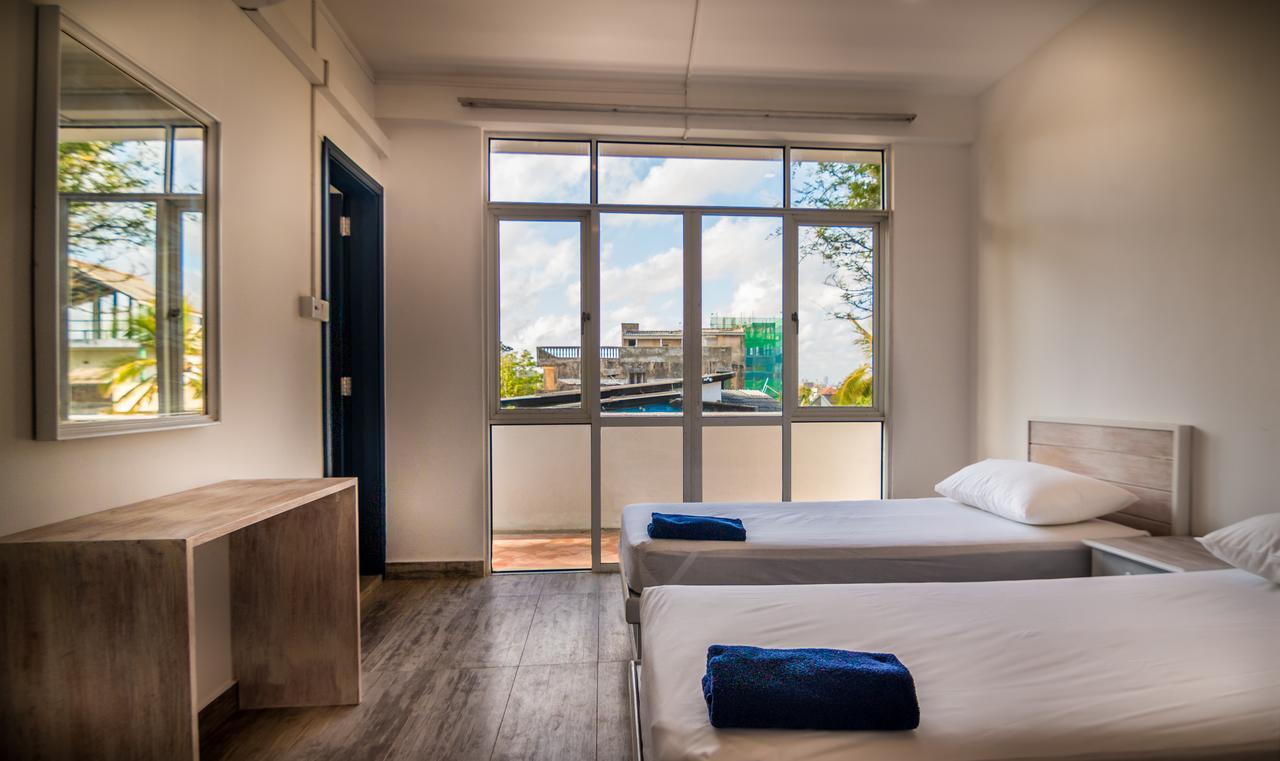 Island Hostels Mount Lavinia Dehiwala-Mount Lavinia Bagian luar foto
